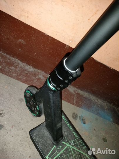 Трюковой самокат стрит