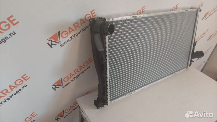Радиатор BMW 1-Series 3-Series 2008-2013