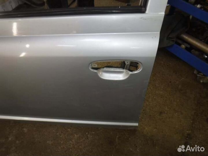 Дверь передняя левая Toyota Vitz 1szfe 1999