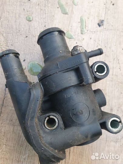 Корпус термостата Ford Focus 1