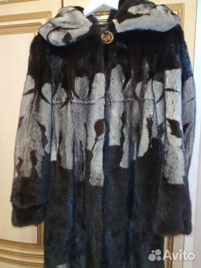 Шуба Норковая и Целиковая Состояние Нового