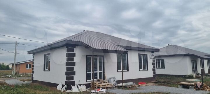 Коттедж 99 м² на участке 6,5 сот.