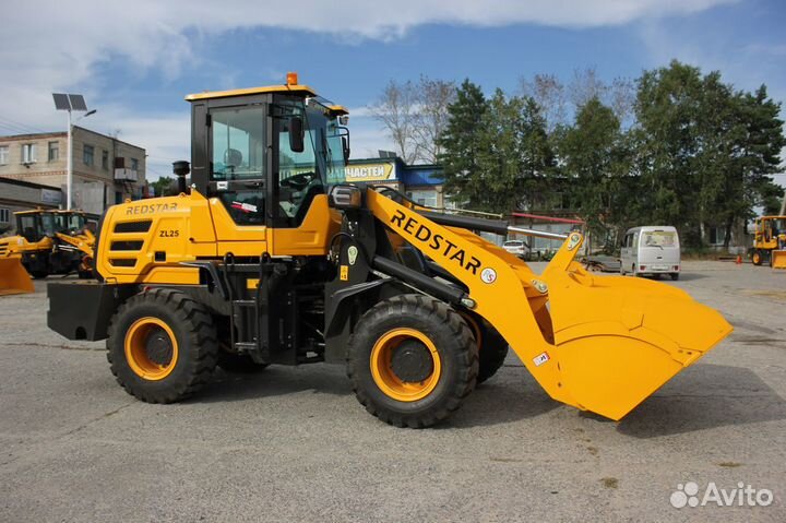 Фронтальный погрузчик Redstar ZL25, 2023
