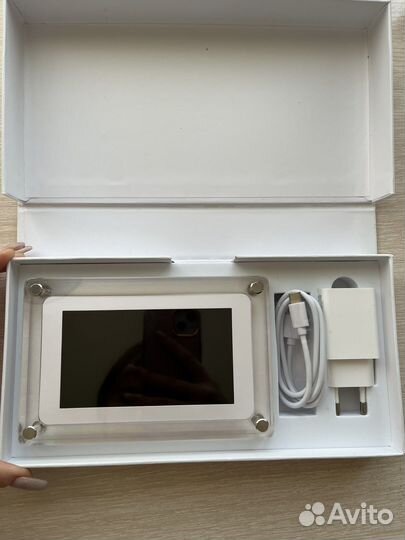 Цифровая фоторамка новая