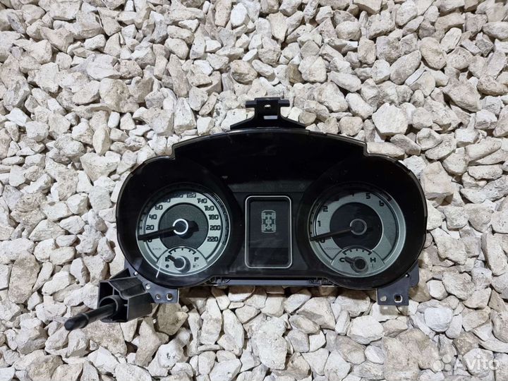 Панель приборов Паджеро 4
