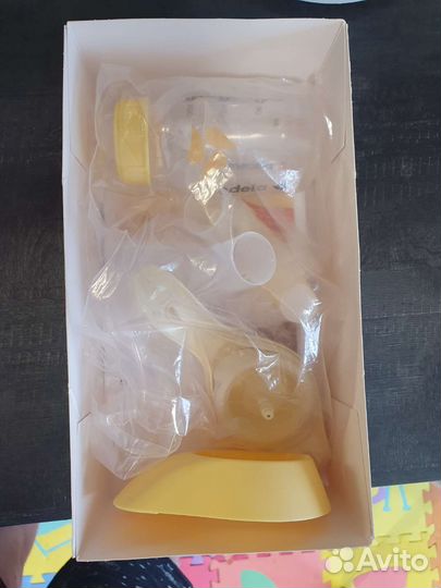 Молокоотсос medela ручной