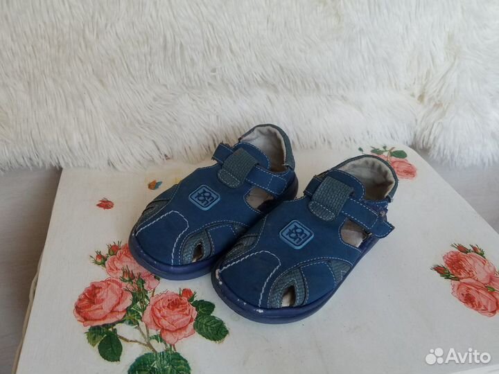 Детские сандальки