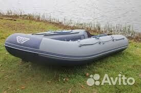 Надувная лодка с мотором