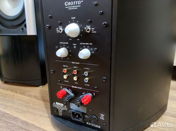 Сабвуфер Martin Logan Grotto (350Вт от 22hz, USA)