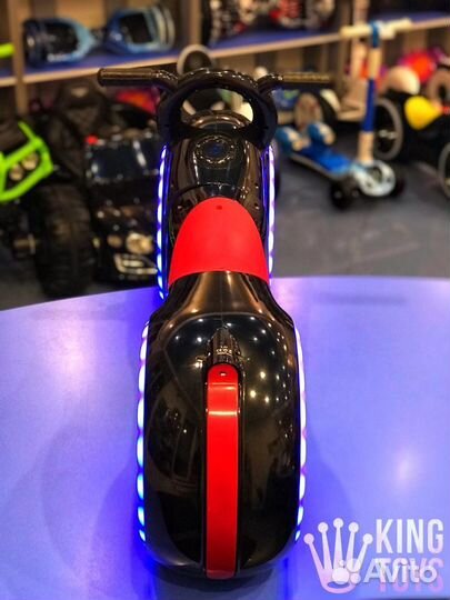 Беговел Трон Байк