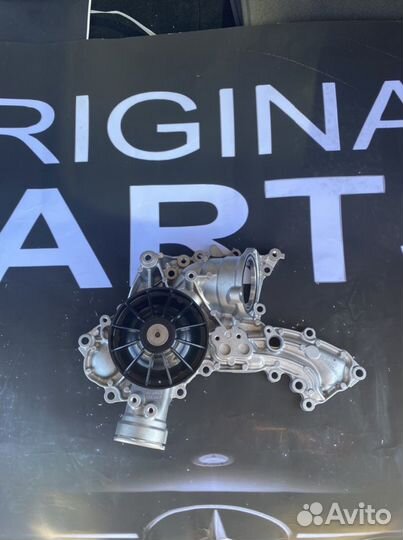 Помпа водяной насос на mercedes w222 x222