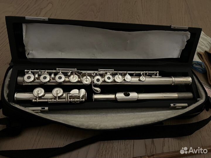 Флейта поперечная фирмы Pearl