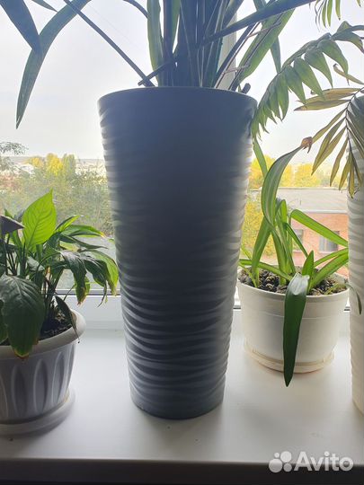 Кашпо для цветов напольное