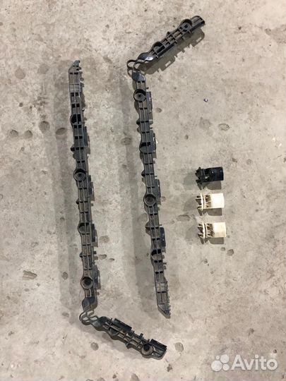 Кронштейн бампера camry