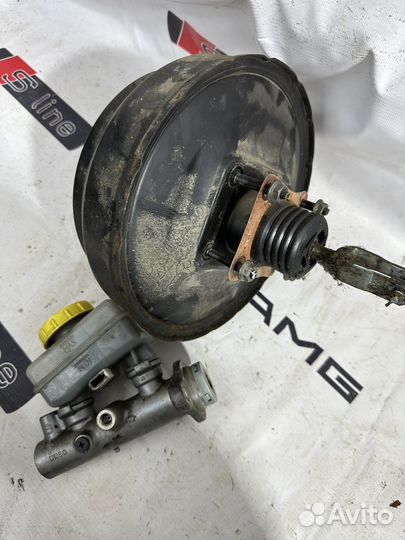 Вакуумный усилитель тормозов Infiniti QX4