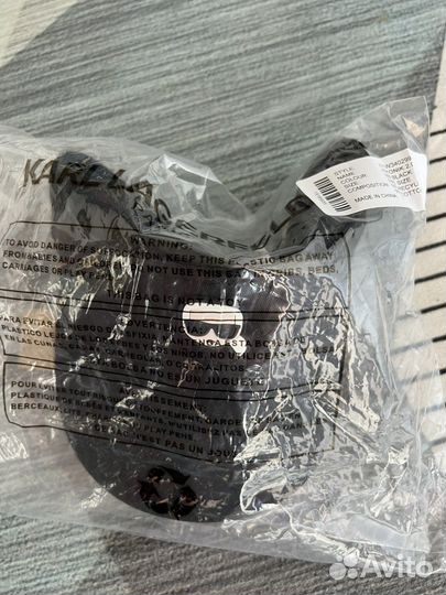 Козырек Lagerfeld новый черный