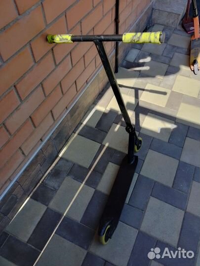 Трюковой самокат