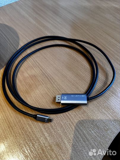 Кабель USB-C to DisplayPort 8K
