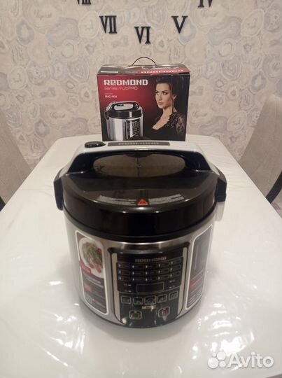 Мультиварка Redmond RMC-M36