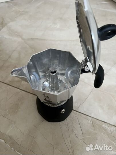 Гейзерная кофеварка bialetti dama