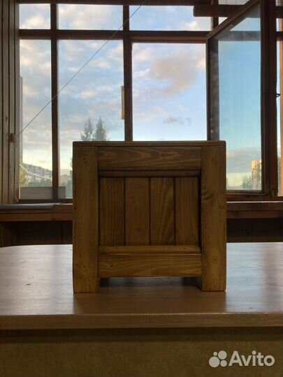 Деревянный горшок (кашпо)