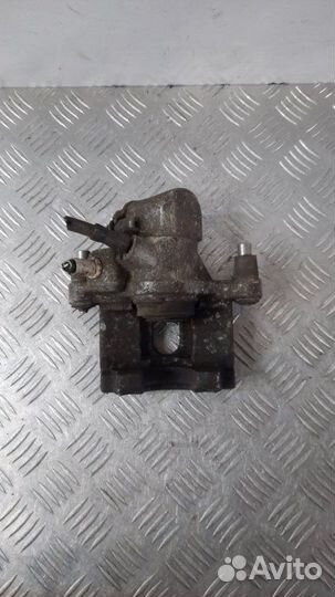 Суппорт тормозной задний правый Ford C-Max минивэн