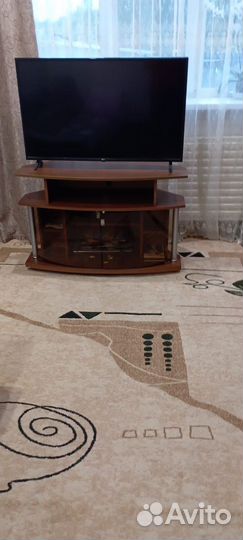 Тумба под телевизор