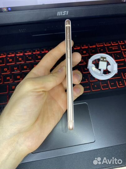 iPhone 8, 64 ГБ
