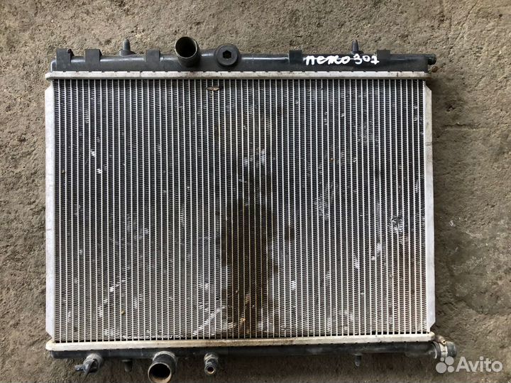 Радиатор Peugeot 307 2008 рестайлинг