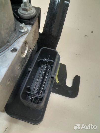 Блок ABS (насос) Nissan Terrano