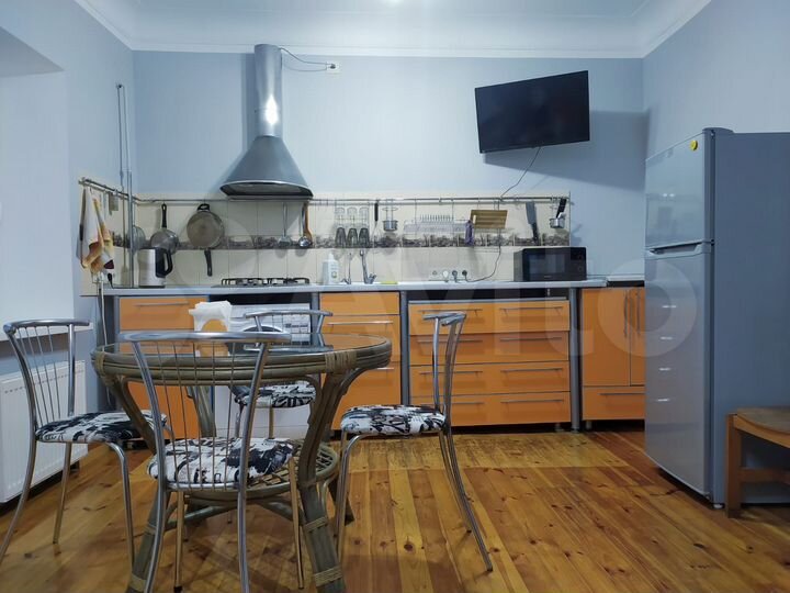 2-к. квартира, 50 м², 1/1 эт.