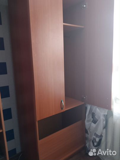 Шкаф для одежды бу