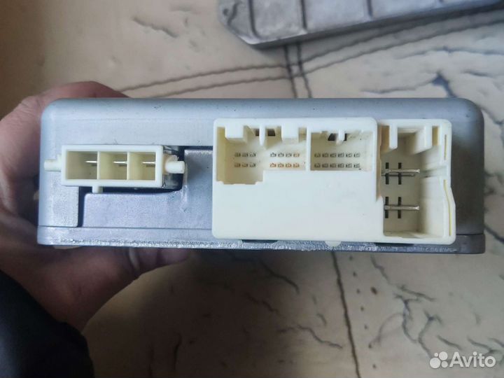 Блок упр. электроусилителем Toyota 150,Auris