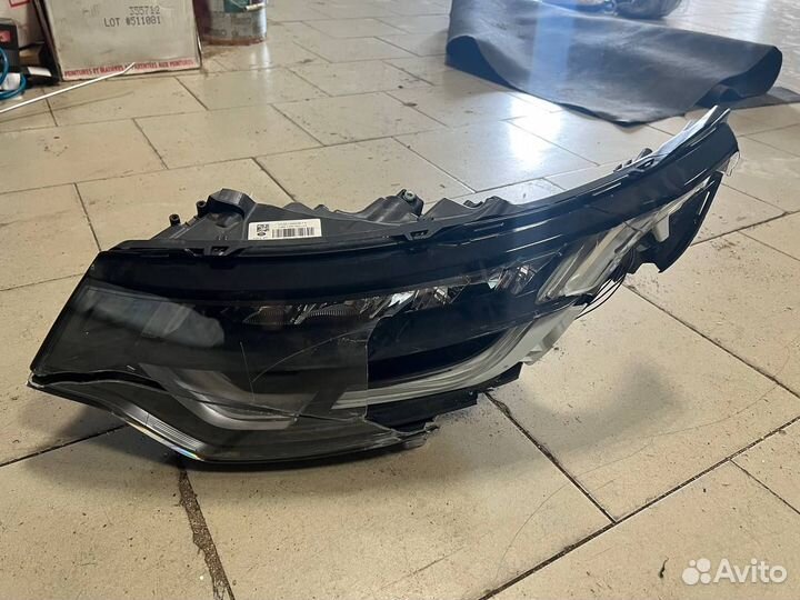 Фара передняя левая Discovery 5 l462