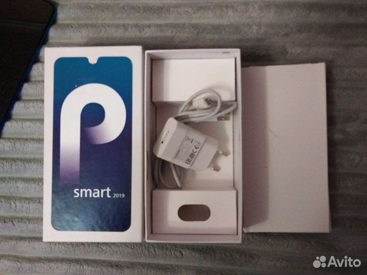 HUAWEI P Smart (2019), 3/32 ГБ