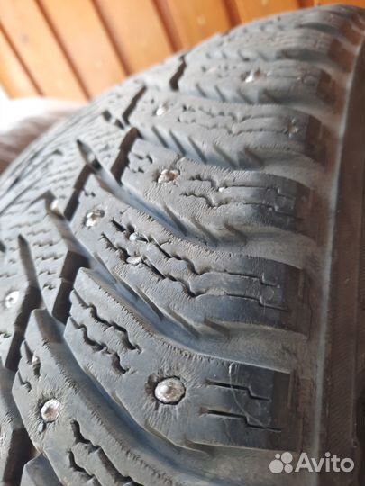 Nokian Tyres Hakkapeliitta 8 215/55 R17