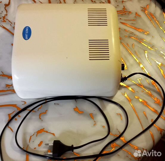 Лампа для ногтей