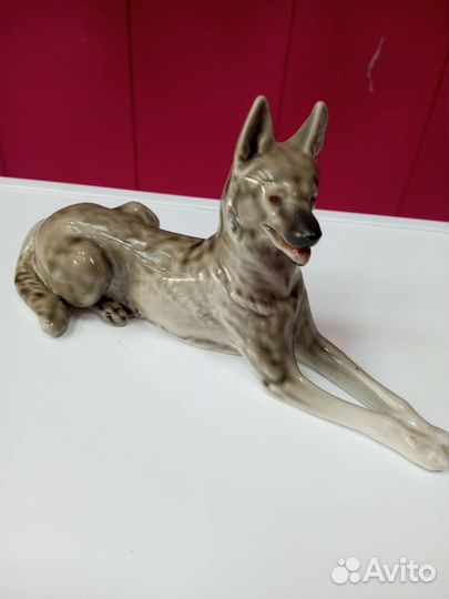 Фарфоровая статуэтка лфз немецкая овчарка