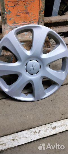 Оригинальные колпаки r16 Mitsubishi
