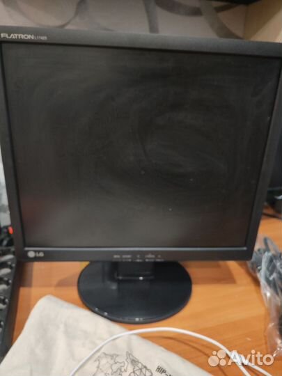 Монитор lg flatron 17дюймов