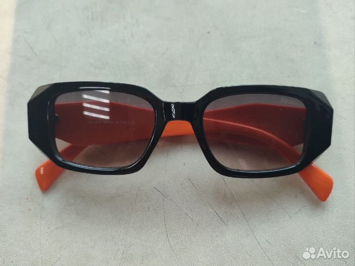 Солнцезащитные очки женские