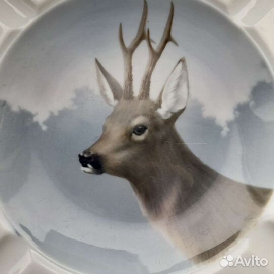 Антикварная пепельница олень
