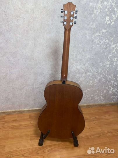 Акустическая гитара