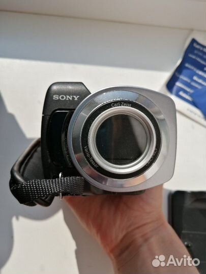 Видеокамера Sony dcr-sr85