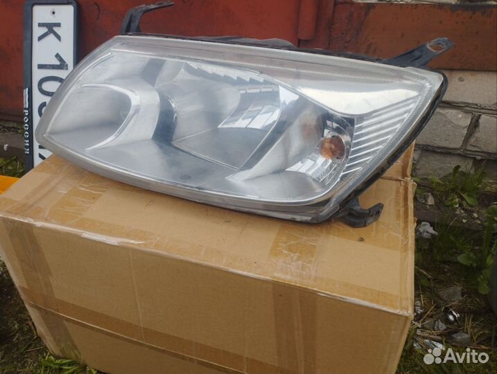 Фары на LADA granta