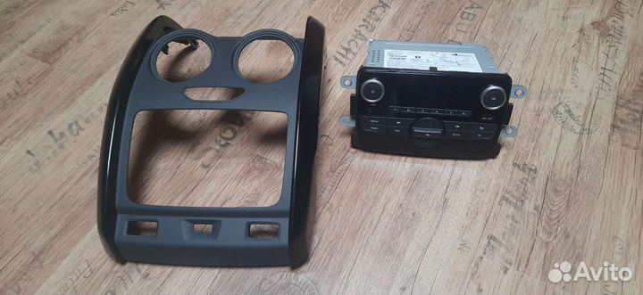 Автомагнитола на renault duster / Лада Ларгус