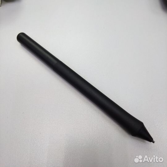 Графический планшет Wacom Intuos M