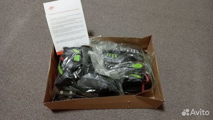 Раздвижные ледовые коньки Tech Team