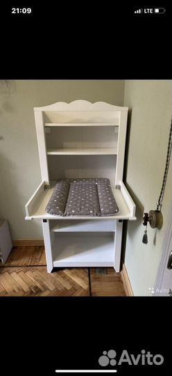 Стеллаж ikea.Пеленальный стол
