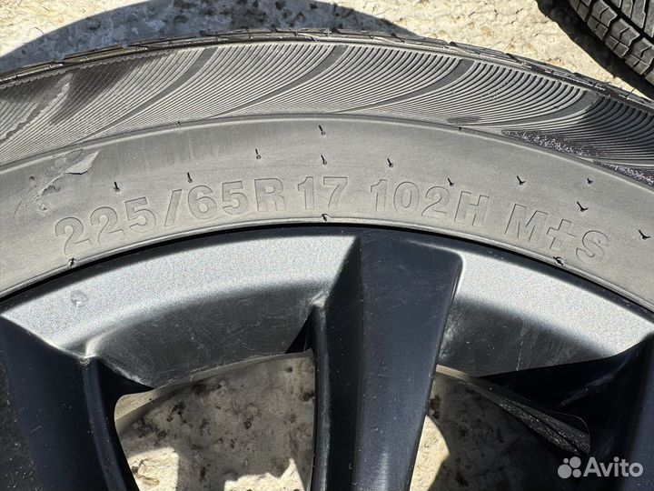 Продаю автомобильные колеса R17